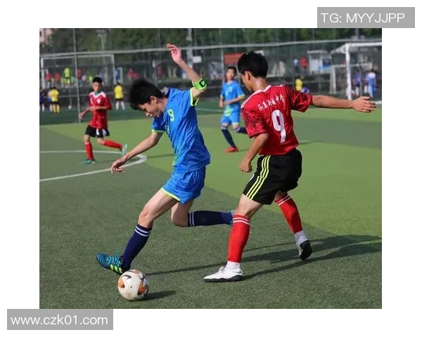 金嗓子携手足球明星共创精彩瞬间点燃激情与梦想